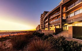 Oaks Glenelg Plaza Pier Suites